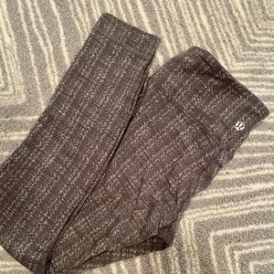 Lululemon Wunder Under Sz 4